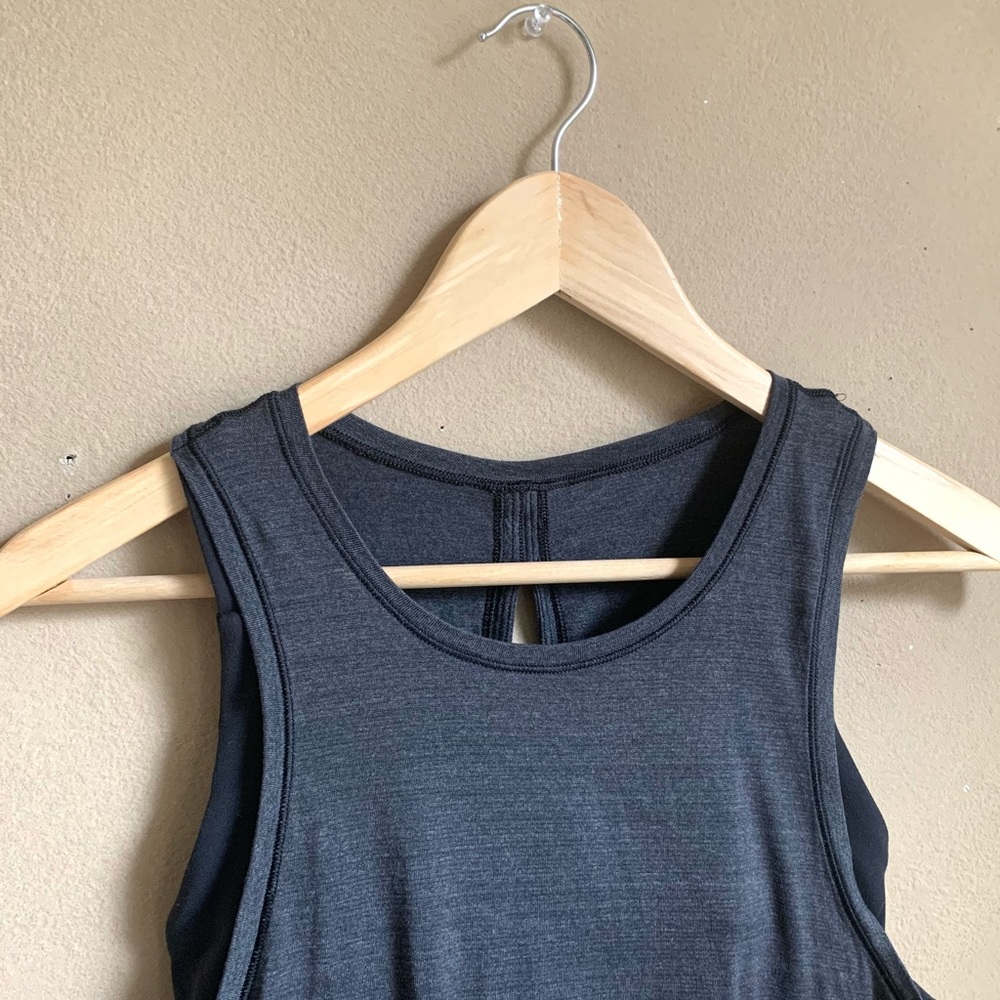 EUC✨Lululemon Built In Bra Top - Picture 3 of 12